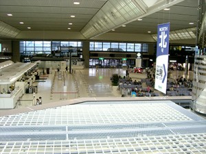 2010.06.15　成田空港出発ロビー